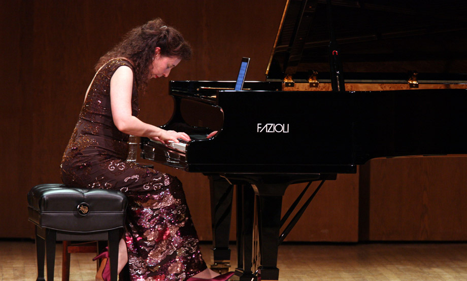 Angela Hewitt
